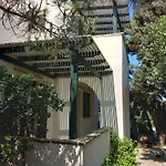 Kedros Aparthotel 4*