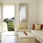 Kedros Aparthotel 4*