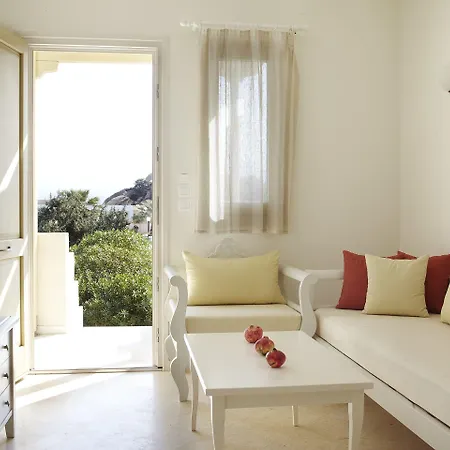 Kedros Aparthotel 4*