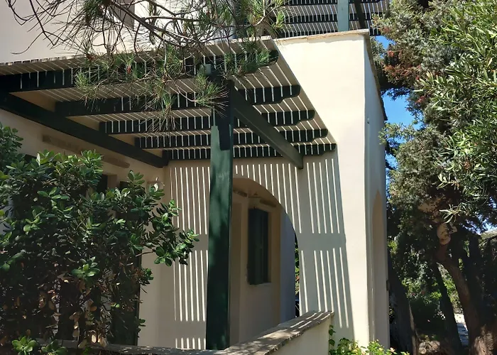 Aparthotel Kedros 4*