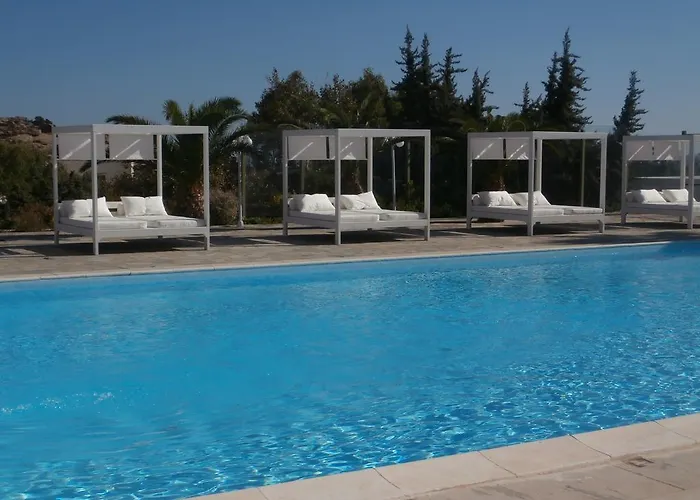 Kedros Aparthotel 4*